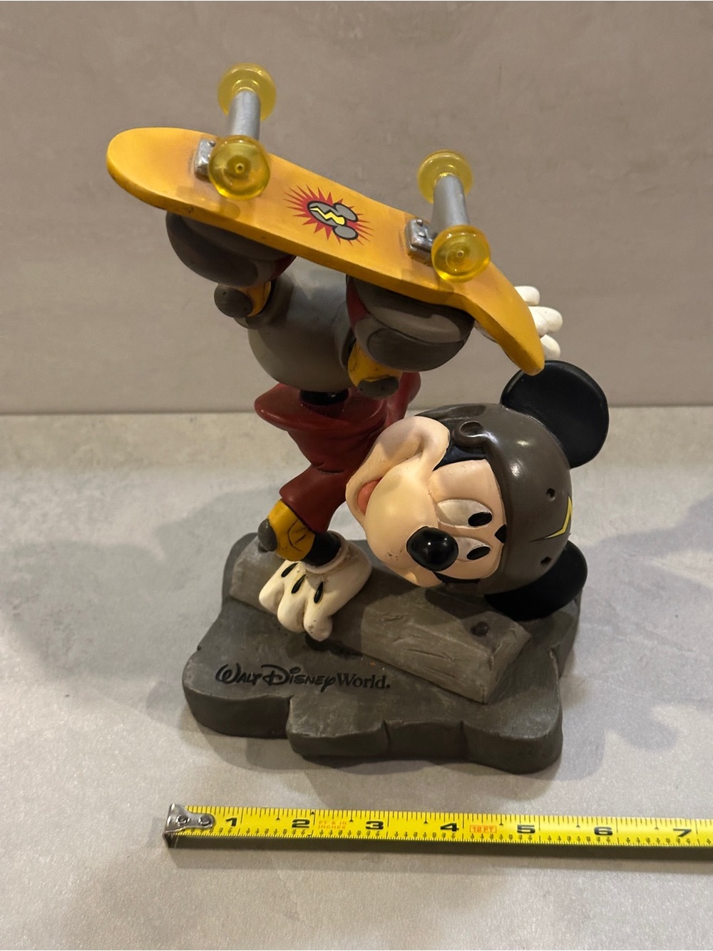 Walt Disney World Mickey Mouse Baseball Pitcher Bobblehead - Picture 10 of 10